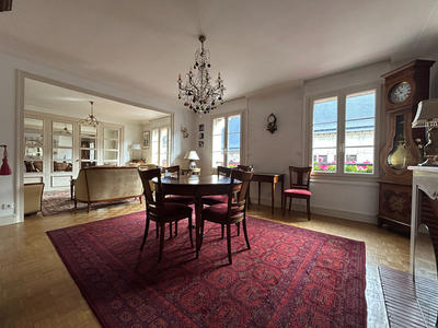 Appartement - 133 m² - 5 pièces