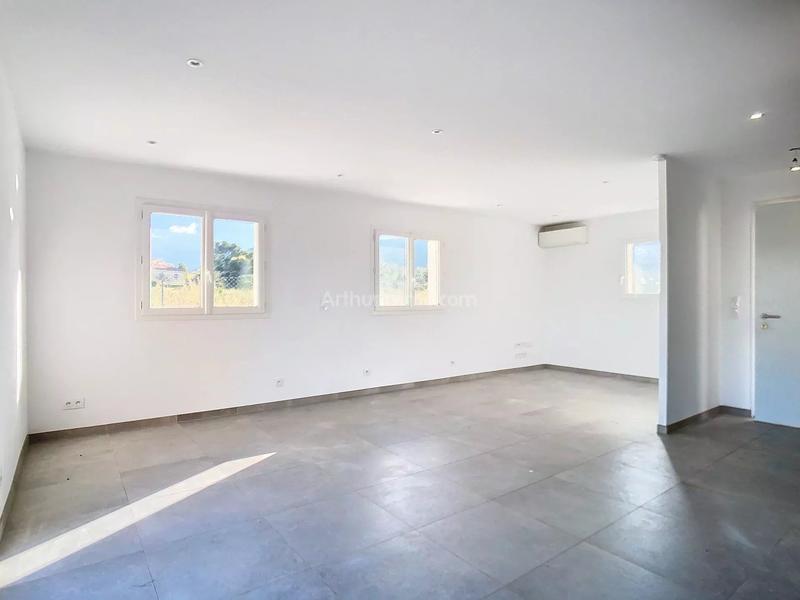 Maison - 92 m² - 4 pièces