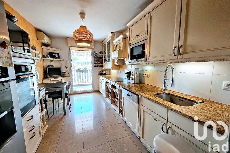 Appartement - 164 m² - 6 pièces