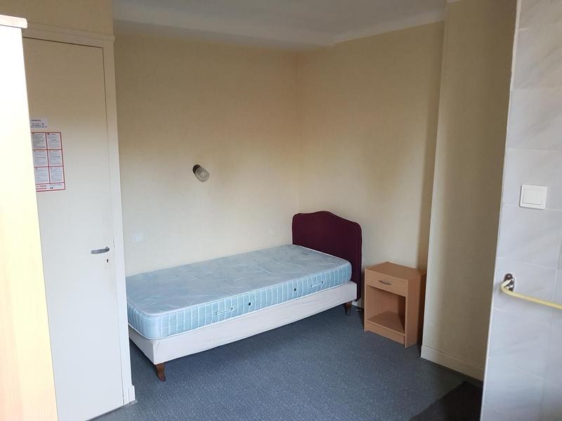 Local commercial - 270 m² - 10 pièces