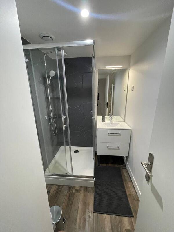 Appartement - 80 m² - 5 pièces