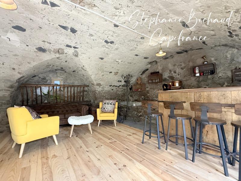 Maison - 169 m² - 6 pièces