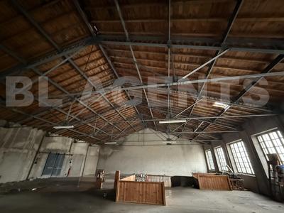 Immeuble - 1 900 m²