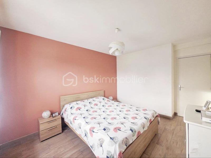 Maison traditionnelle - 141 m² - 6 pièces