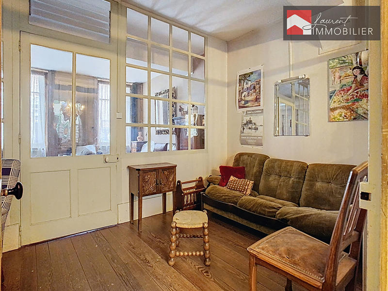 Maison - 178 m² - 9 pièces