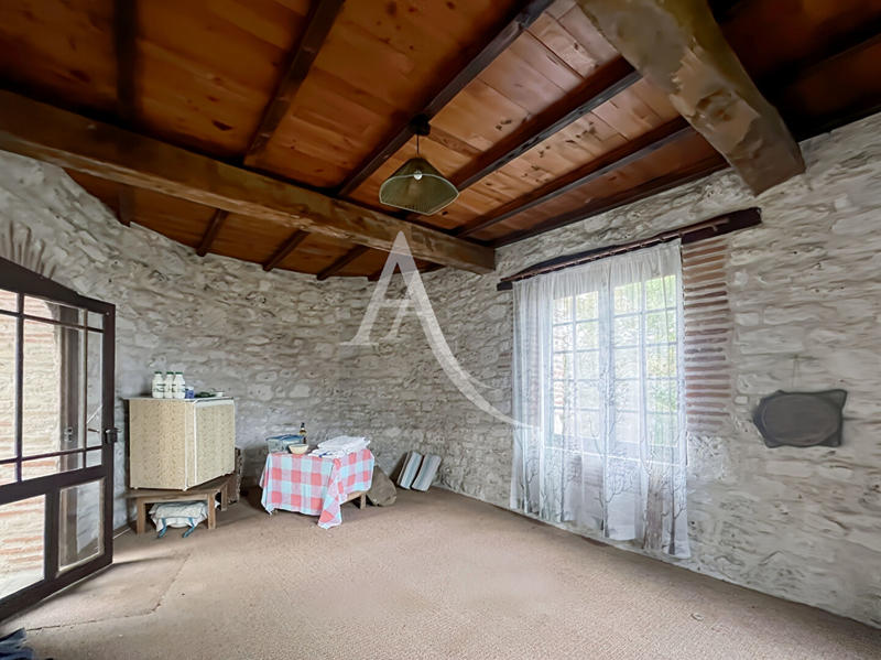 Maison - 186 m² - 5 pièces