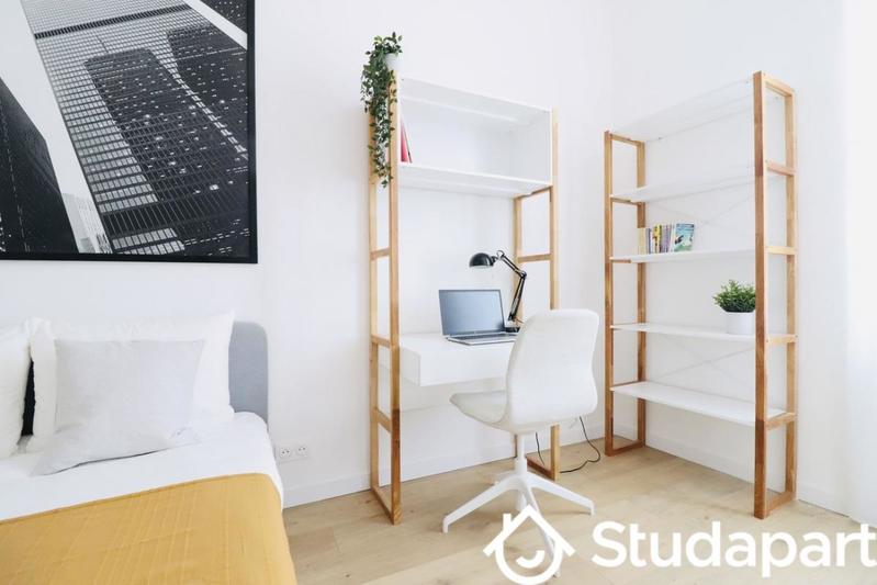 Chambre - 12 m² - 1 pièce