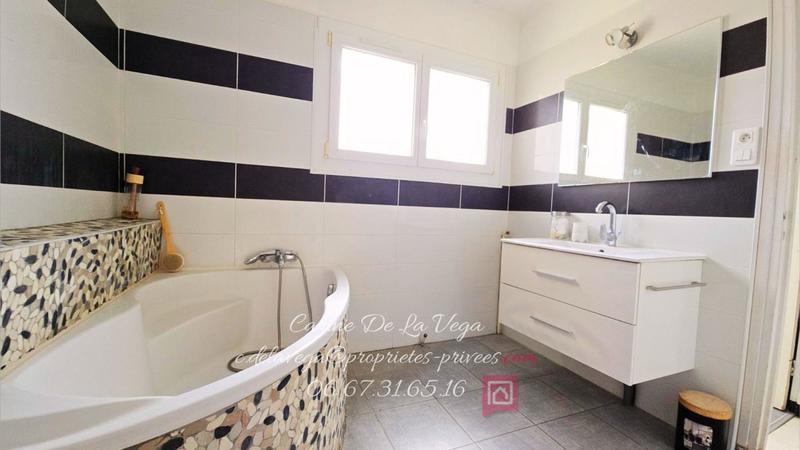 Maison - 95 m² - 5 pièces