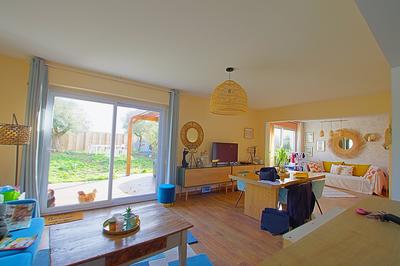 Maison traditionnelle - 122 m² - 5 pièces