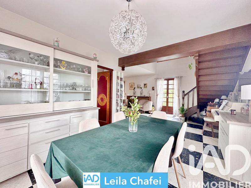 Maison - 155 m² - 8 pièces