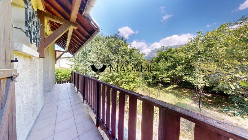 Maison - 123 m² - 5 pièces