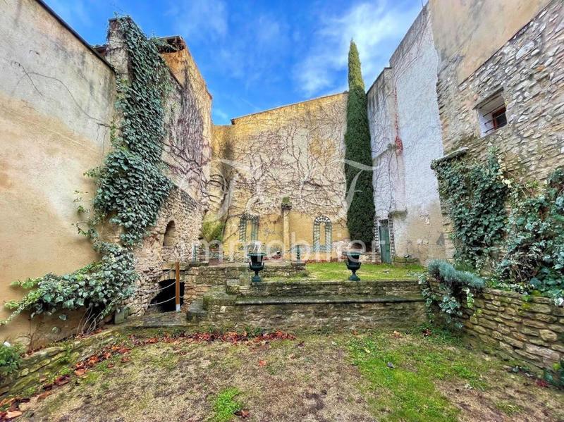 Maison de ville - 260 m² - 9 pièces