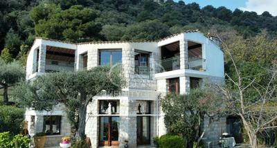 Villa - 220 m² - 7 pièces