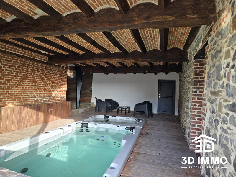 Maison - 305 m² - 7 pièces