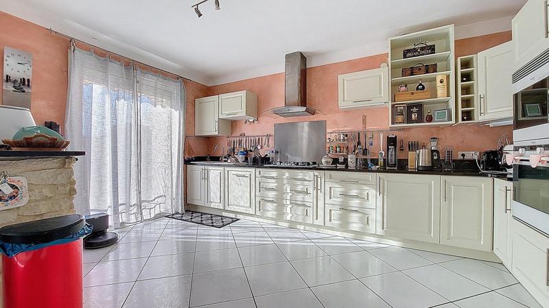 Maison - 155 m² - 6 pièces