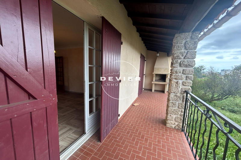 Villa - 143 m² - 6 pièces