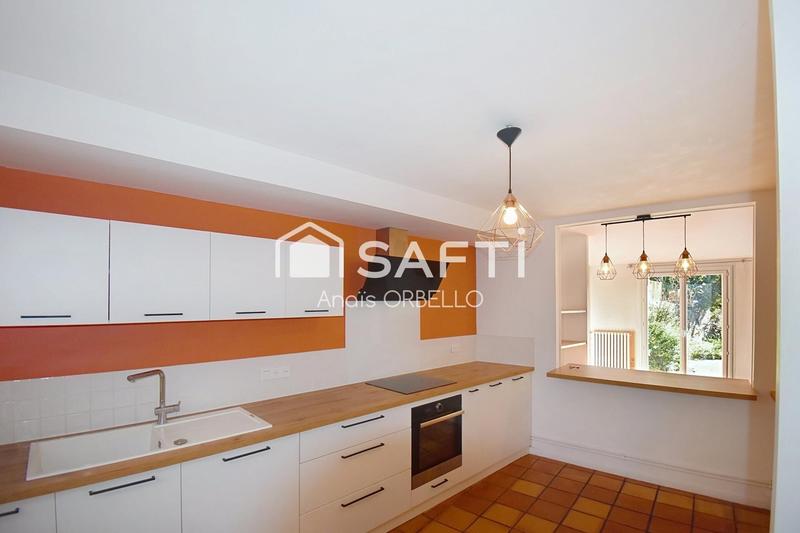 Maison - 140 m² - 5 pièces