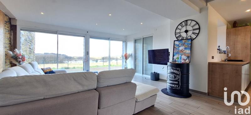 Maison - 260 m² - 6 pièces