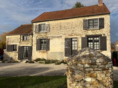 Maison en pierre - 140 m² - 5 pièces