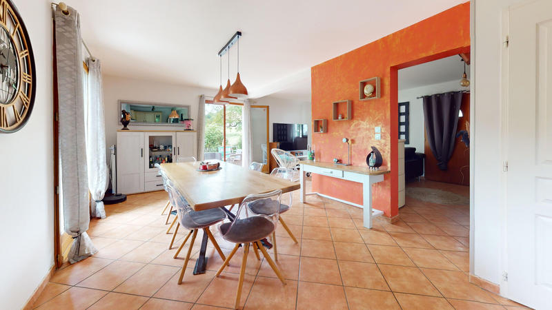 Maison - 105 m² - 4 pièces