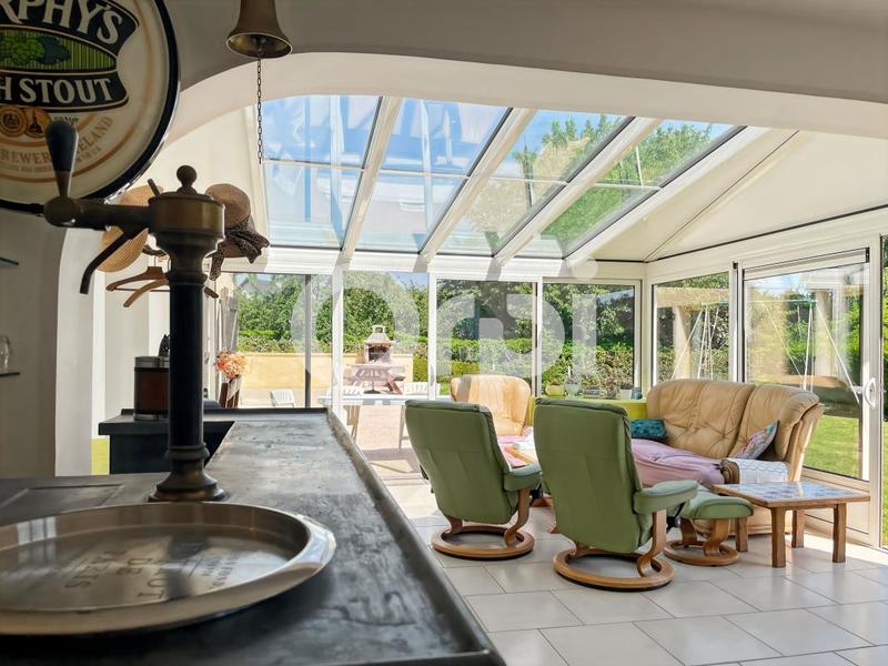 Maison - 308 m² - 9 pièces