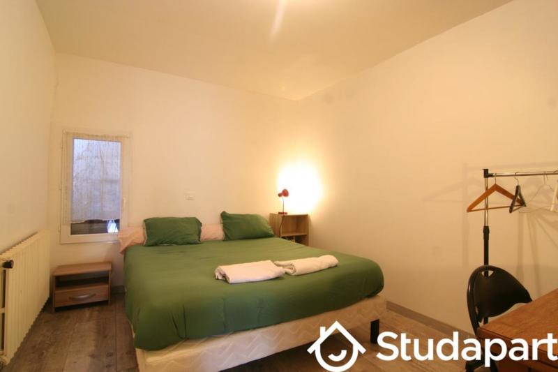 Chambre - 14 m² - 1 pièce