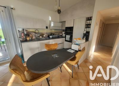 Maison - 77 m² - 4 pièces