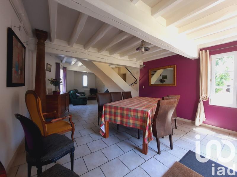 Maison - 221 m² - 7 pièces