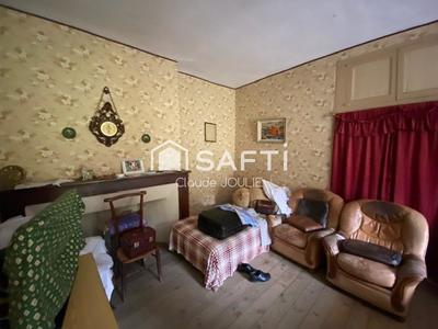 Maison - 104 m² - 4 pièces