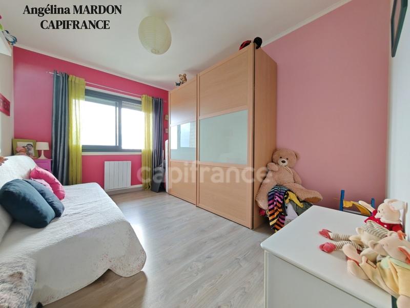 Appartement - 90 m² - 4 pièces