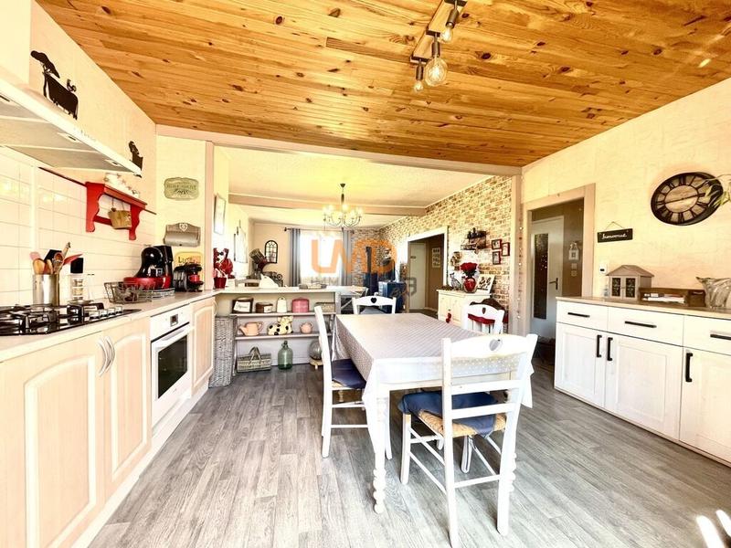 Maison - 77 m² - 3 pièces