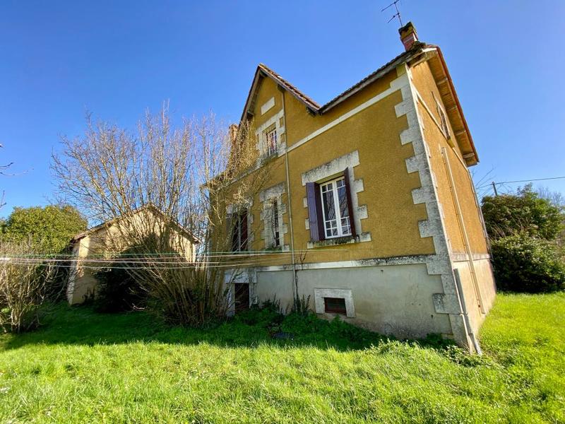 Maison - 102 m² - 5 pièces