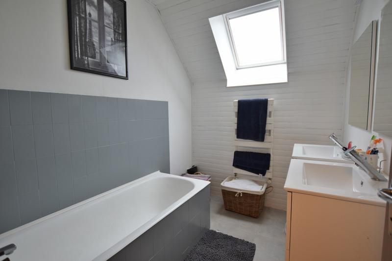 Maison - 110 m² - 6 pièces