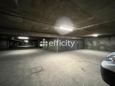 Parking / Garage - 12 m²