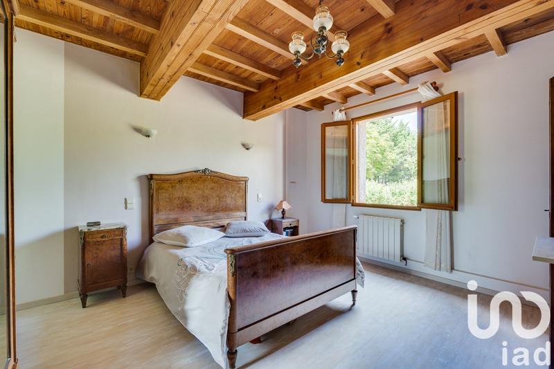 Maison - 215 m² - 6 pièces