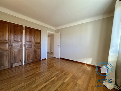 Appartement - 176 m² - 7 pièces