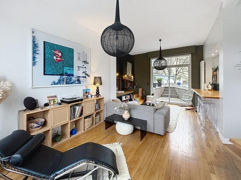 Maison de ville - 190 m² - 9 pièces