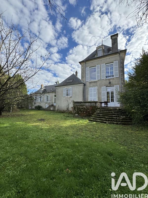 Château - 450 m² - 12 pièces