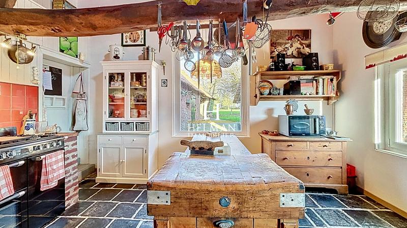 Maison - 159 m² - 7 pièces