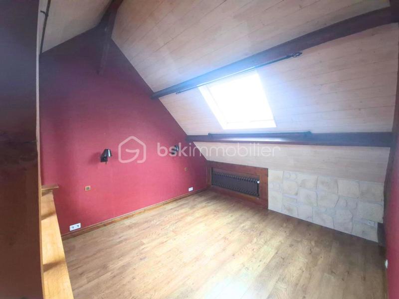Maison - 96 m² - 5 pièces