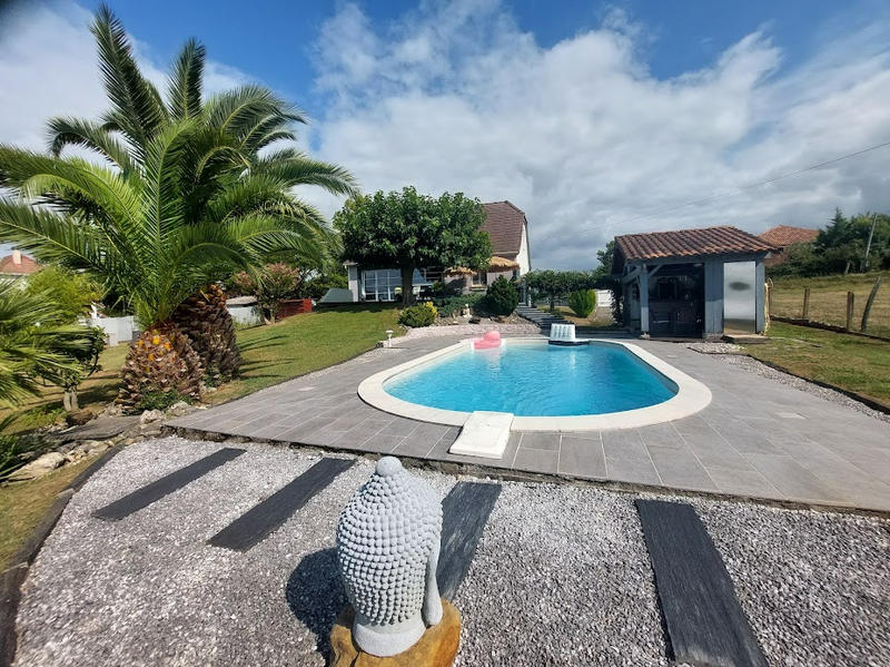 Maison - 115 m² - 5 pièces