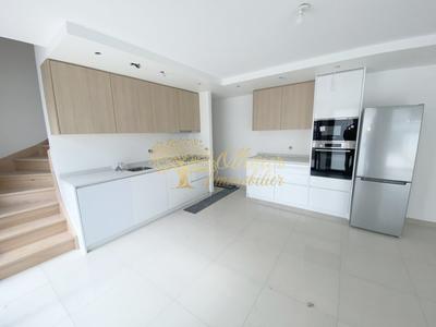 Pavillon - 99 m² - 4 pièces