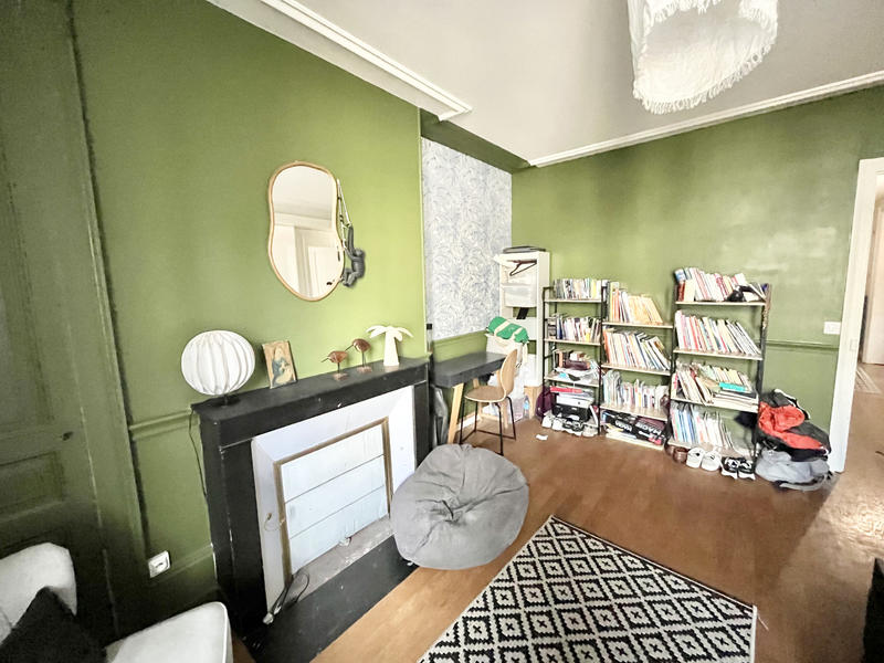 Appartement - 182 m² - 7 pièces