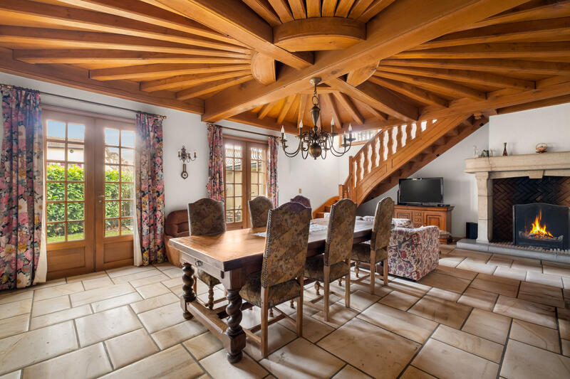 Maison - 167 m² - 5 pièces