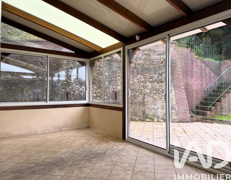 Maison - 202 m² - 6 pièces