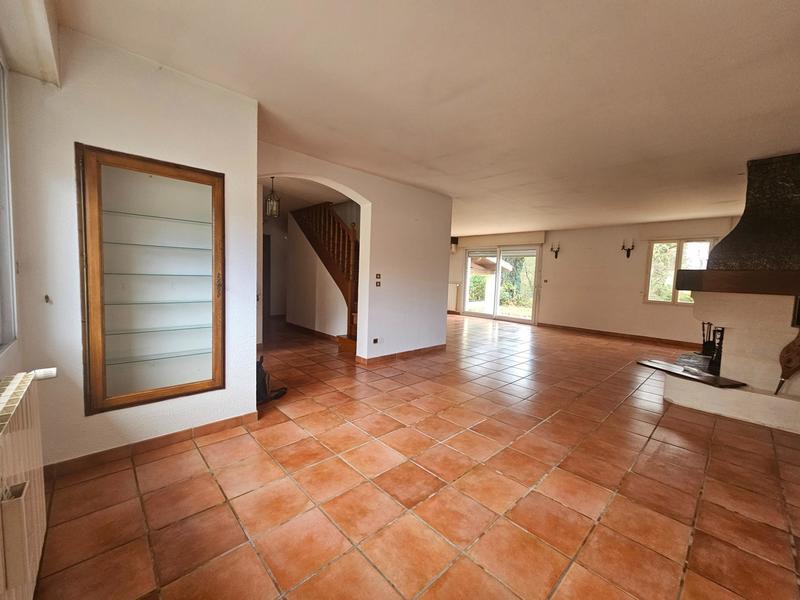 Maison - 157 m² - 7 pièces