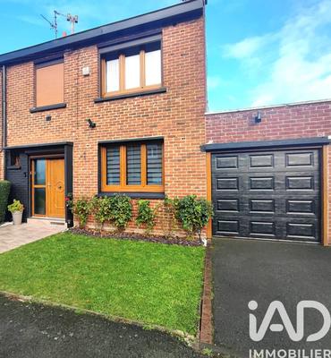 Maison - 95 m² - 5 pièces