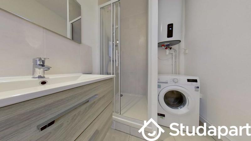 Chambre - 11 m² - 1 pièce