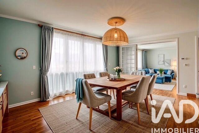 Maison - 137 m² - 10 pièces