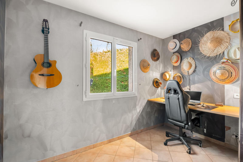 Maison - 135 m² - 6 pièces